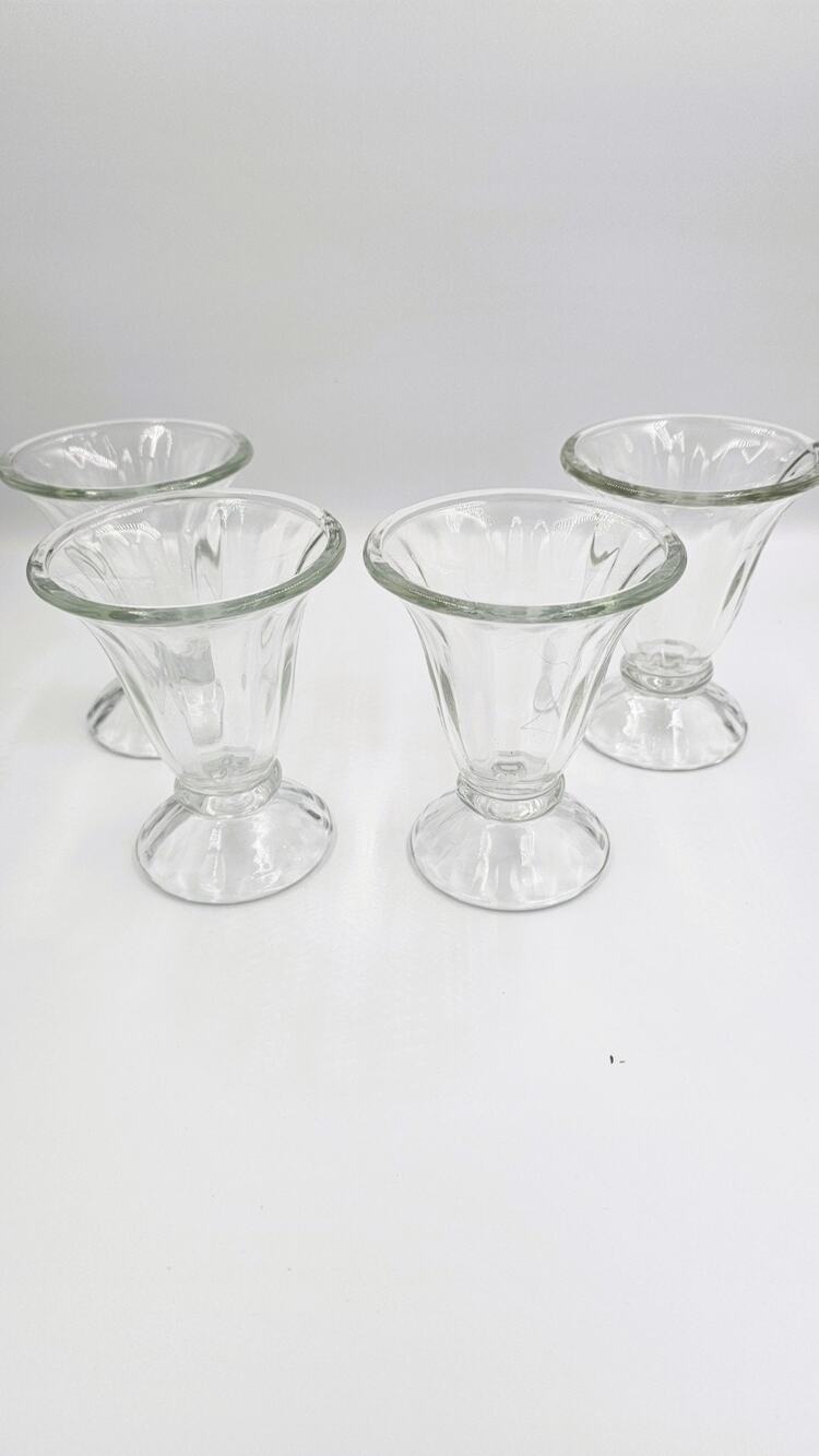 Vintage LIBBEY Old Fashion Sundae Soda Fountain Ice Cream Glasses Clear SET OF 4